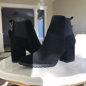 Waterproof leather ALDO boots like new size 9